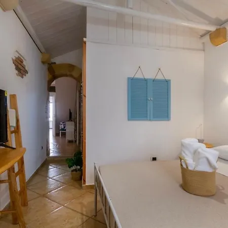 Corso Garibaldi Bed & Breakfast 3*